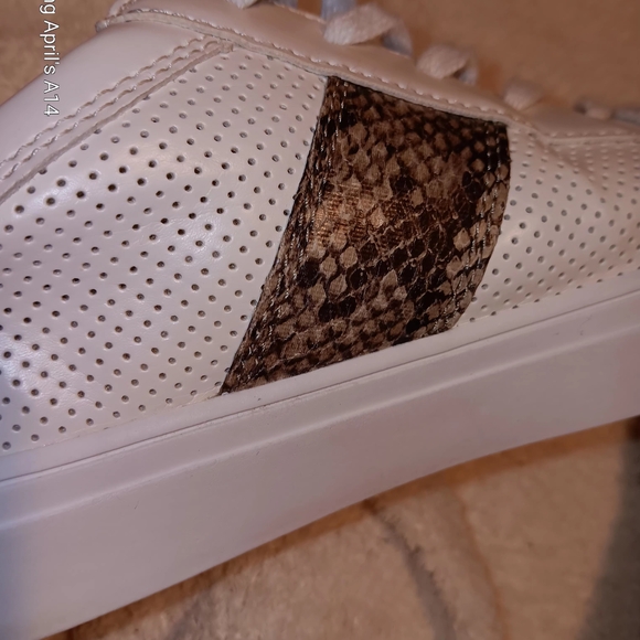 American Eagle Outfitters White and Brown Sneakers - Picture 2 of 4